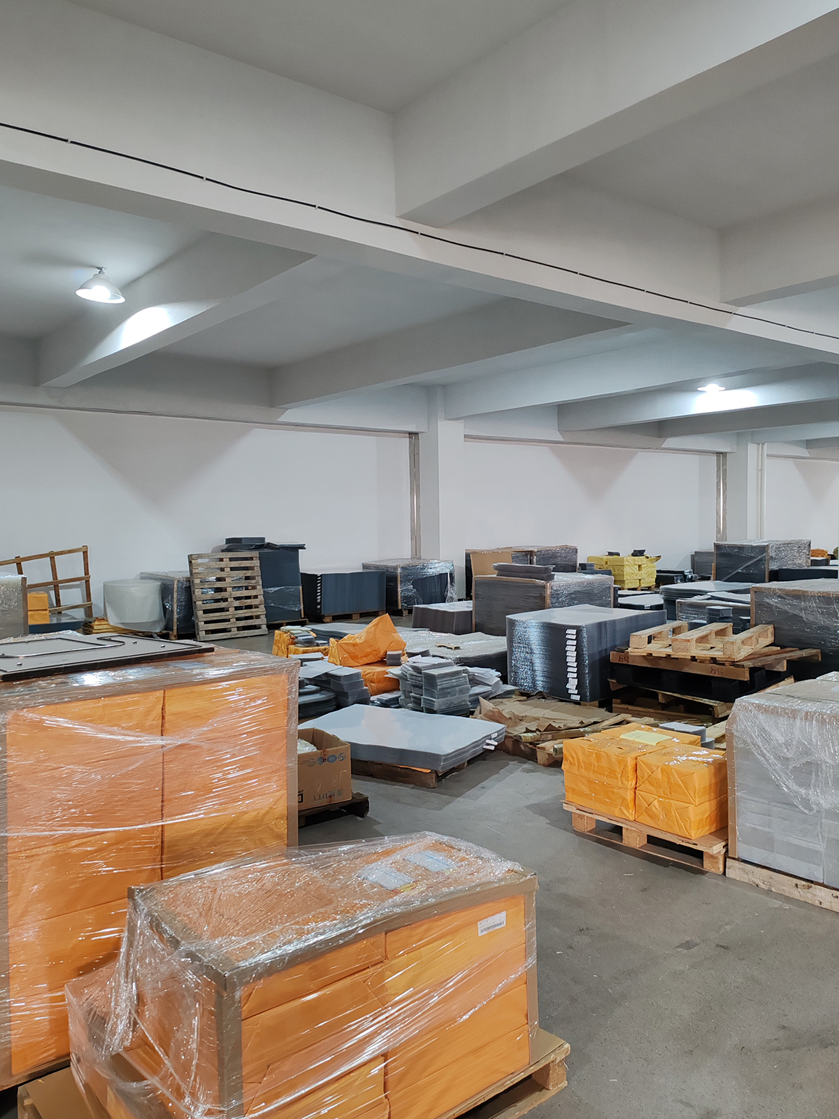 <b>Global procurement of acrylic mirrors: one-stop service guid</b>